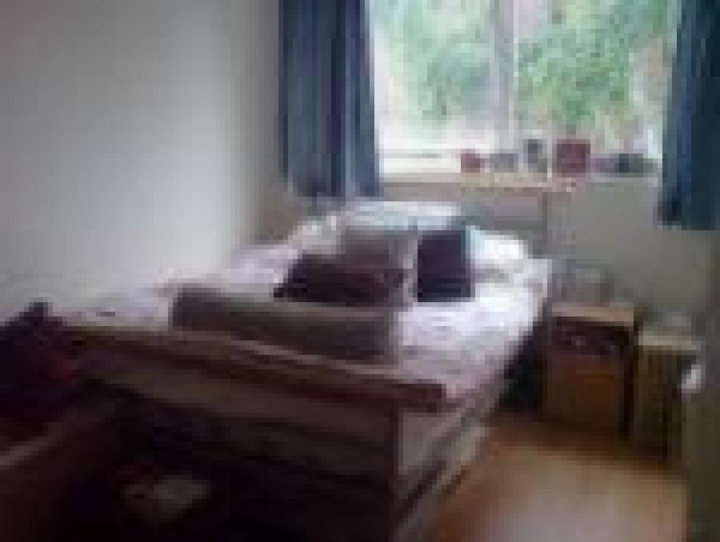 			New Instruction, 3 Bedroom, 1 bath, 1 reception Flat			 Clarendon Walk, NOTTINGHILL